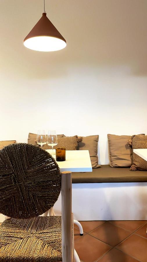 Le Cigalon Bed & Breakfast เลอโบสเซต์ ภายนอก รูปภาพ