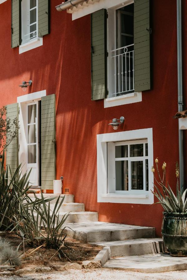 Le Cigalon Bed & Breakfast เลอโบสเซต์ ภายนอก รูปภาพ