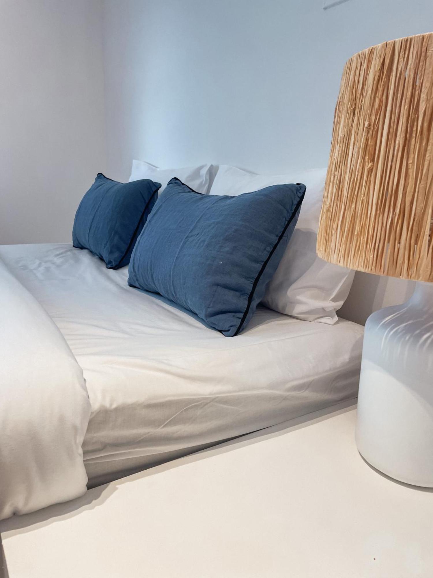 Le Cigalon Bed & Breakfast เลอโบสเซต์ ห้อง รูปภาพ