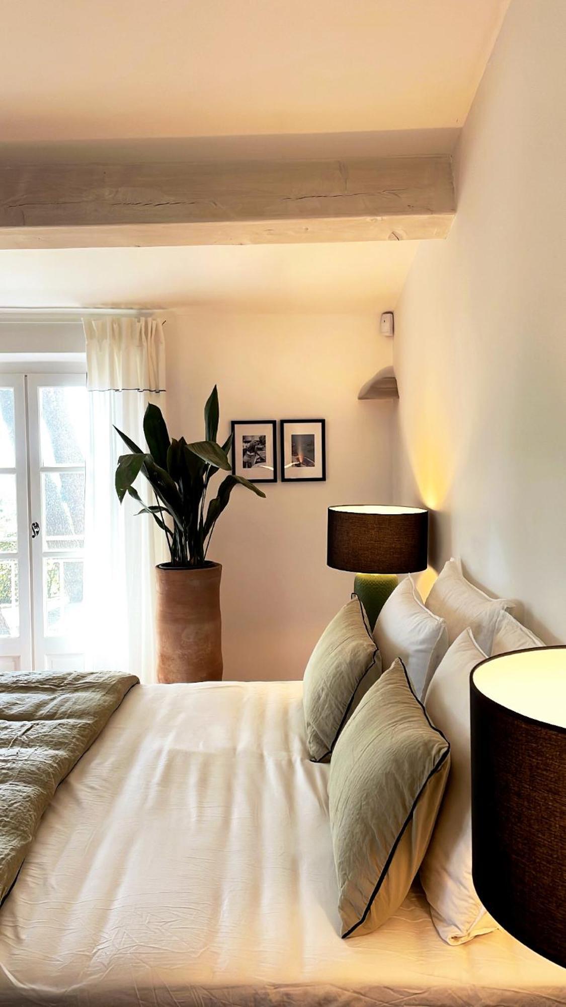 Le Cigalon Bed & Breakfast เลอโบสเซต์ ห้อง รูปภาพ