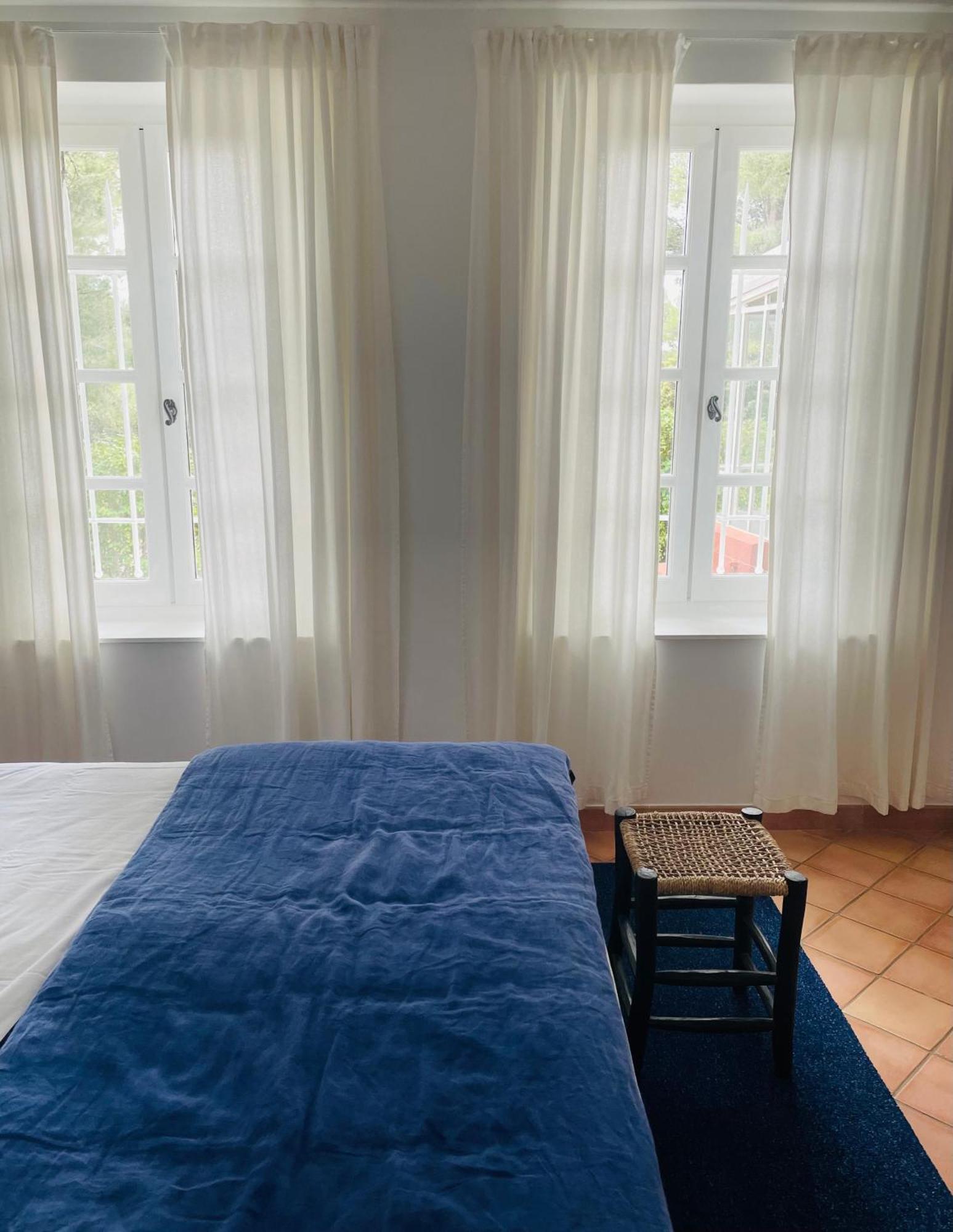Le Cigalon Bed & Breakfast เลอโบสเซต์ ห้อง รูปภาพ